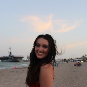 Meet your Posher, Averi